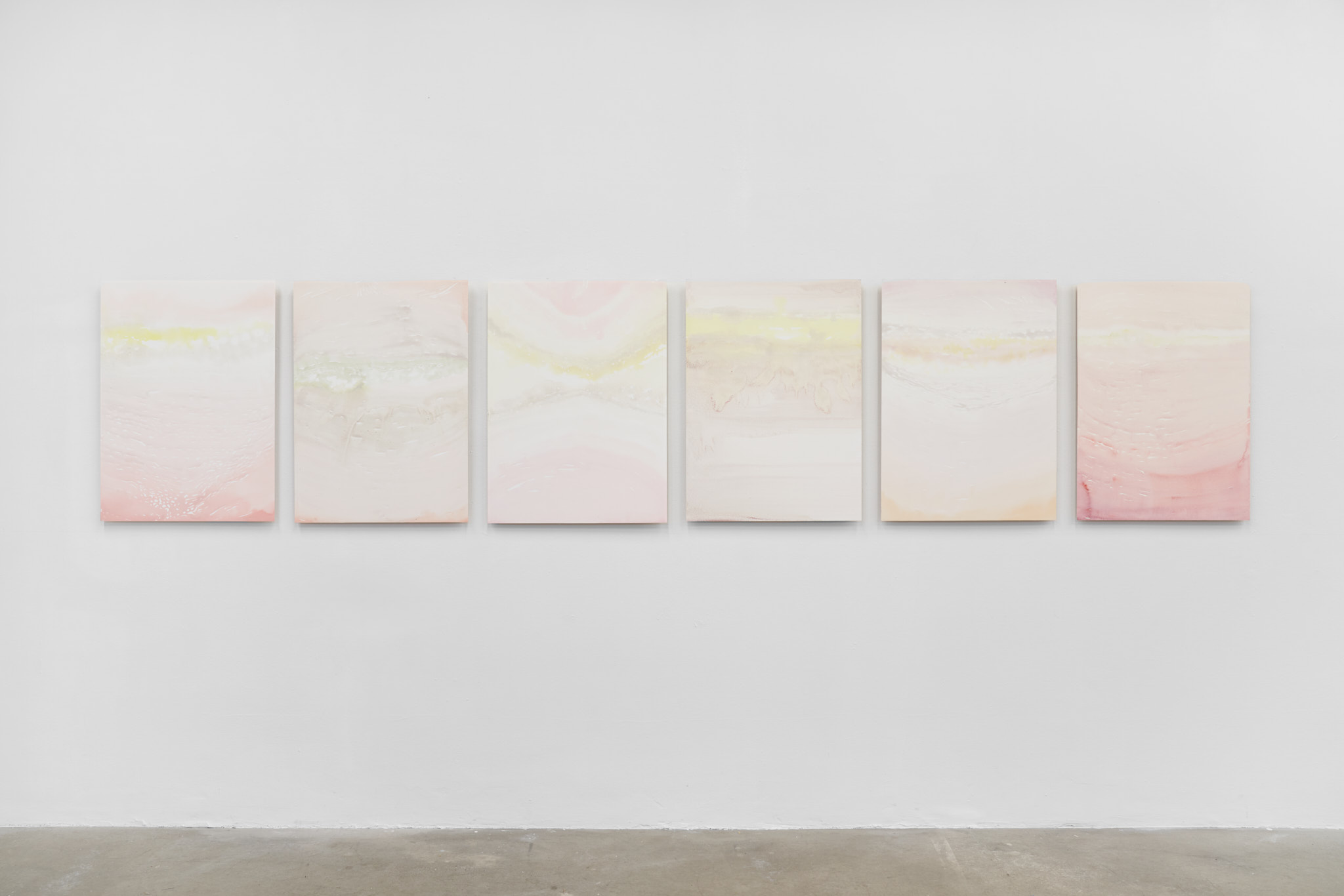 Helena Fernández-Cavada, Every time I close my eyes, I see the landscapes of the sky 2024.